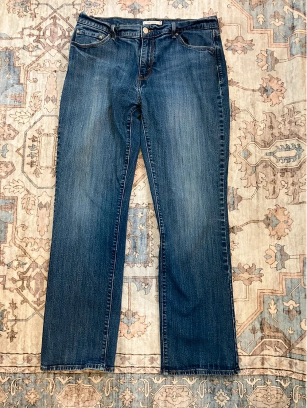 Levi's 505 Straight Jeans Womens 32 Medium Wash Classic Five Pocket Mid Rise